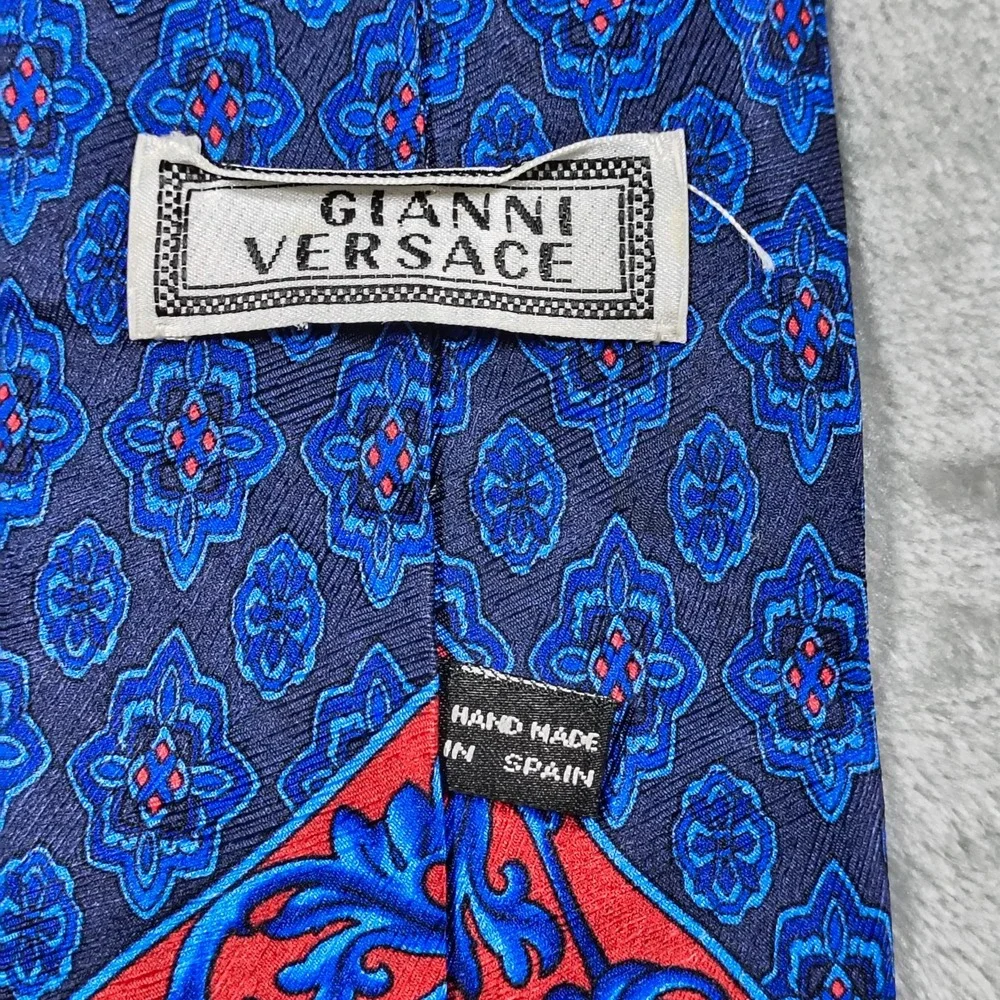 Vintage Gianni Versace Tie Blue Red Floral Geometric‎ Medallion Silk 57x4 Spain